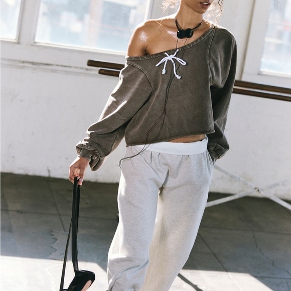 FP movement for the win off the shoulder sweatshirt S - Picture 4 of 13